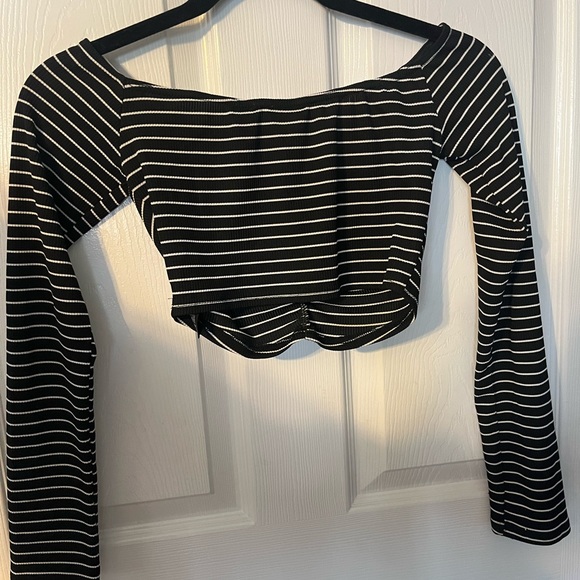 NEVER WORN- Collusion- long sleeve black and white stripe crop top - Picture 2 of 5